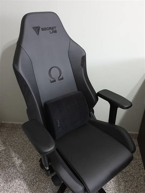 secretlab omega 2020 black